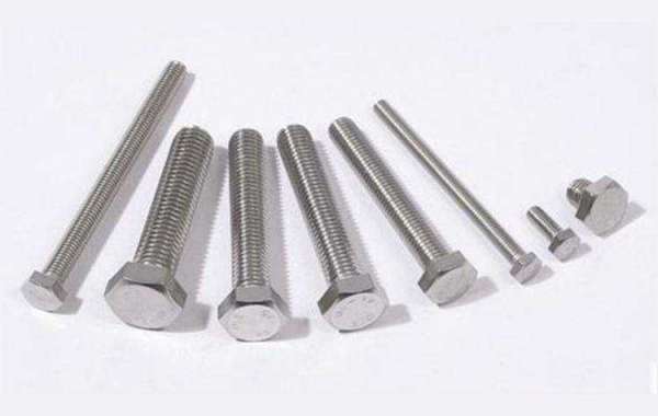 How to choose a good bolt factory