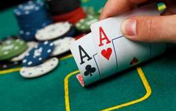 What Are The Positive Aspects Associated With Poker Online?