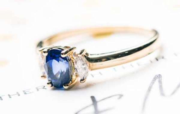 Sapphire Engagement Rings