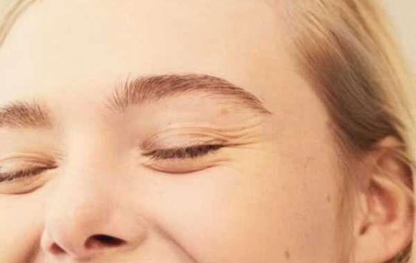 EVERYTHING ABOUT TEETH WHITENING METHODS