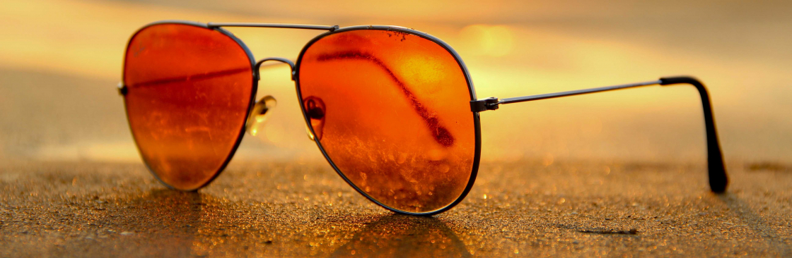 HEAVYGLARE EYEWEAR Cover Image