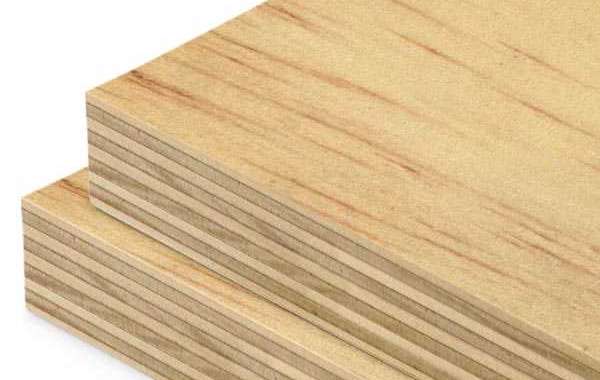 What are the well-known advantages of Plywood?