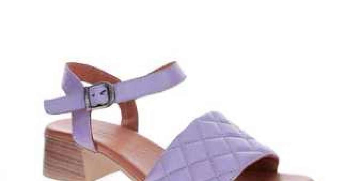 Best Women's Comfortable Sandals for Work
