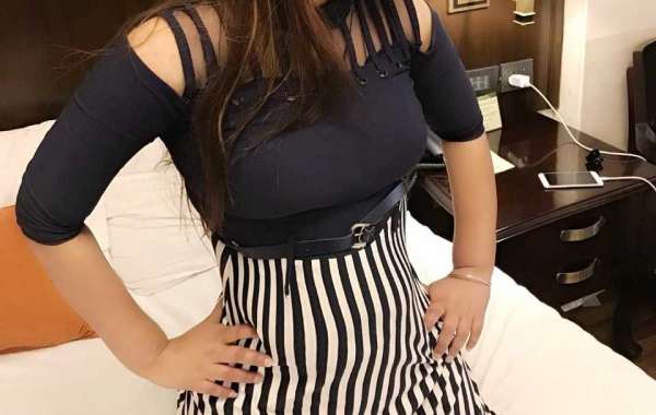 Book Curvy Delhi escorts for GFE and Dating Services