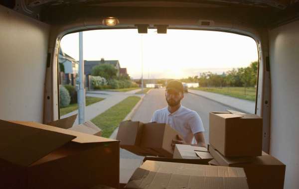 Choose the Right Packers And Movers For Quick Relocation