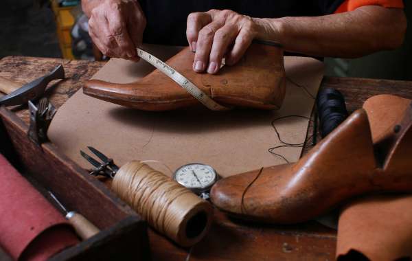 How to Find the Best Shoe Repair Shop?