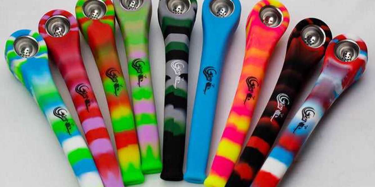 4 of the Best Glass Pipes for Smoking Weed