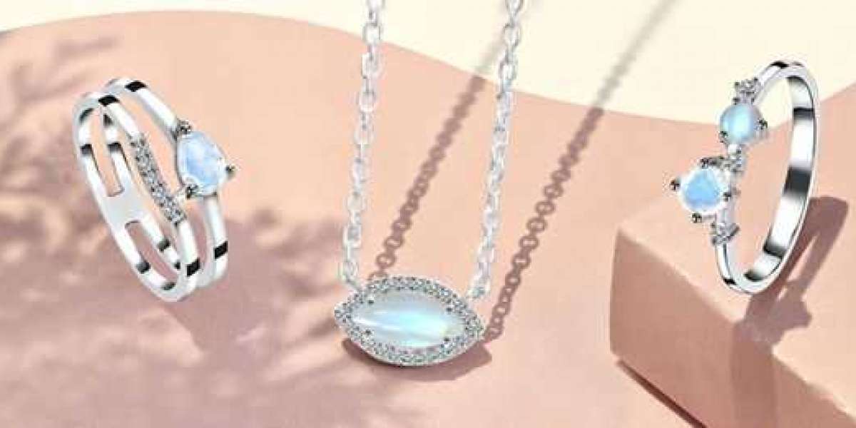 Gemstone Jewelry Trend - Moonstone Jewelry