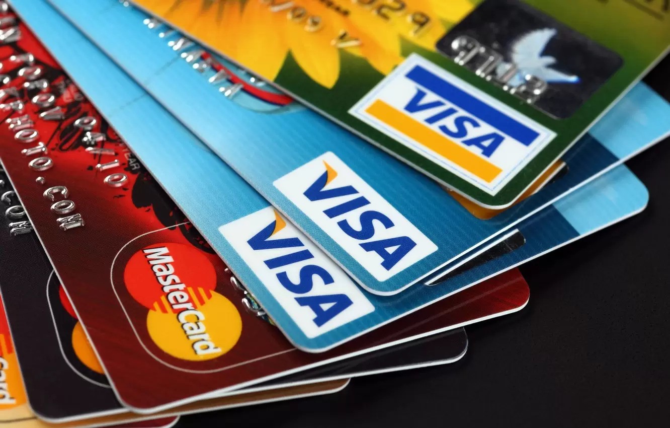 How Do You Qualify for a Corporate Credit Card?