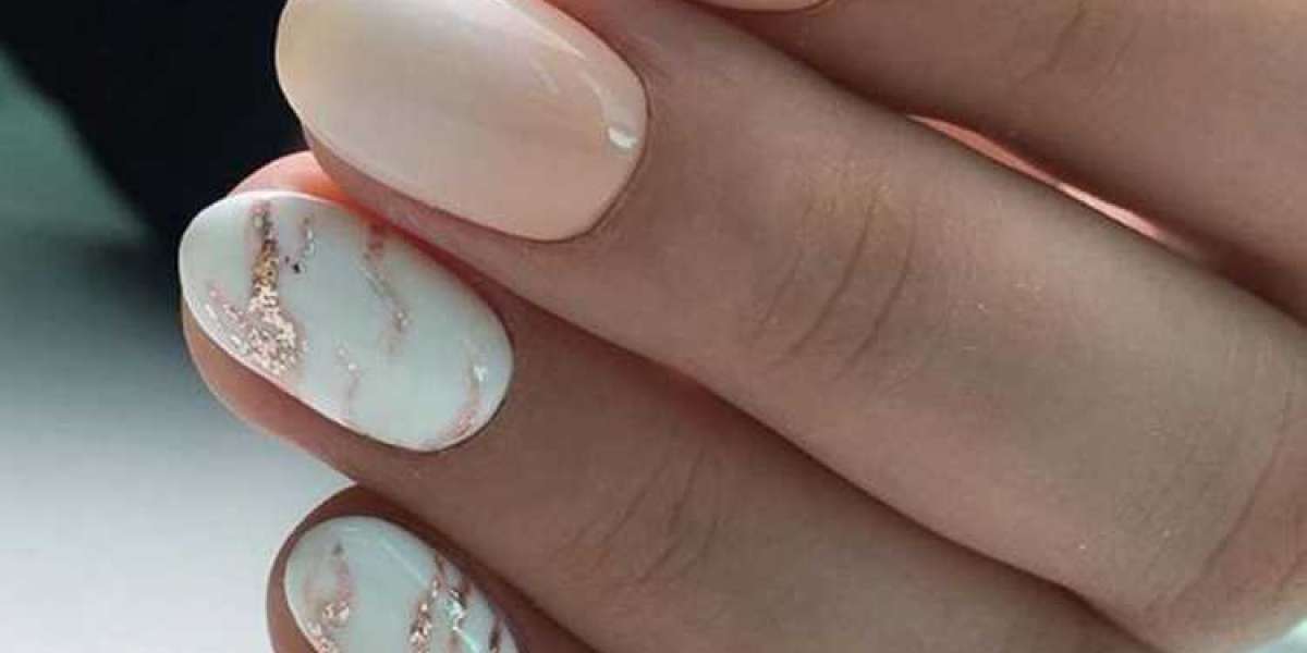 How to remove acrylic nails at home