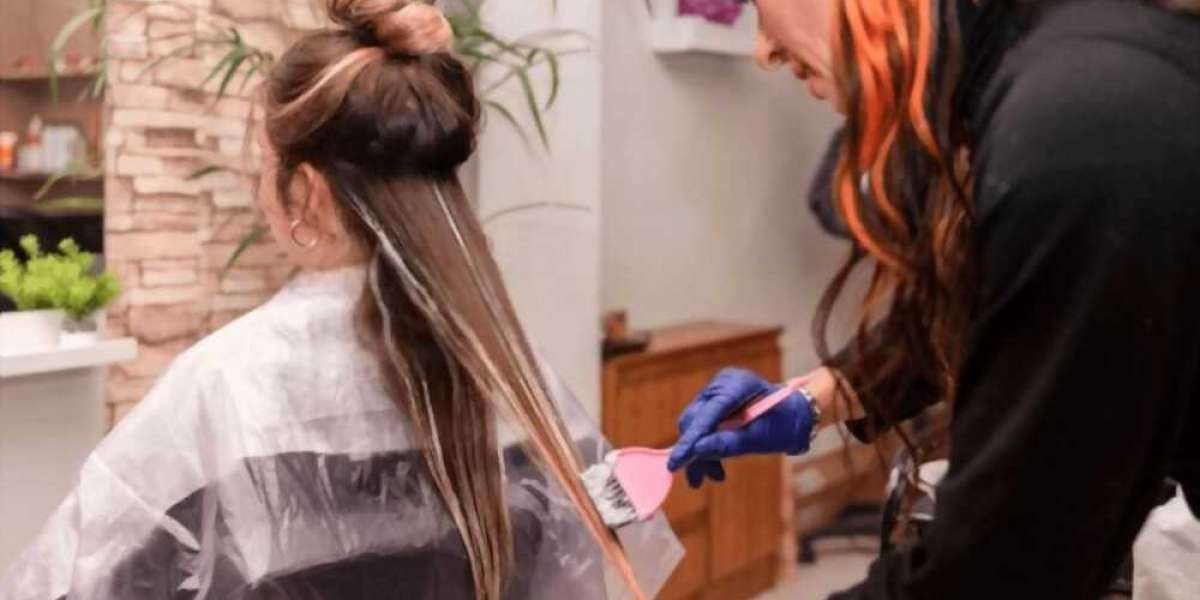How to Pamper Yourself Like Royalty at the Best Women Hair Salon