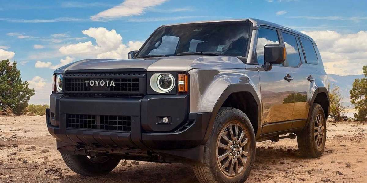 2024 Toyota Land Cruiser: A Retro Off-Roader with Hybrid Power