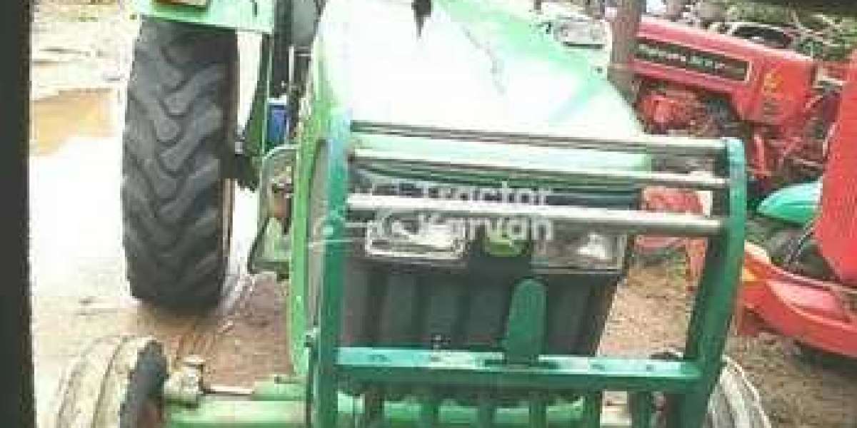 Why Buying a Second-Hand John Deere Tractor on TractorKarvan Website is a Smart Choice