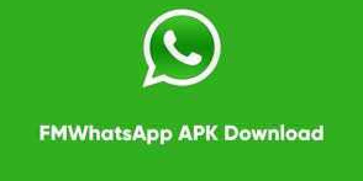 What are the options for backing up and restoring data in FMWhatsApp?